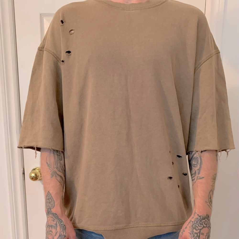 Forever 21 Men’s Relaxed Fit Sweatshirt